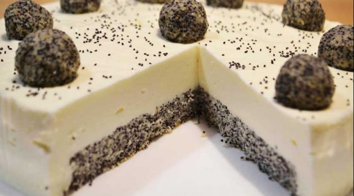 Reţetă săptămânii – Prăjitură cu mac și smântână