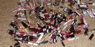 Produse cosmetice, confiscate din târgul săptămânal
