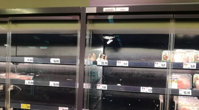 Apel: Fiți chibzuiți la ce și cât cumpărați! Sunt produse pentru toți