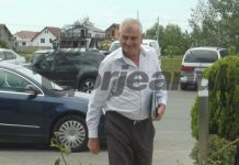 Se face auzit! Primarul de Scoarța atenționează cu portavocea romii izolați la domiciliu în Budieni