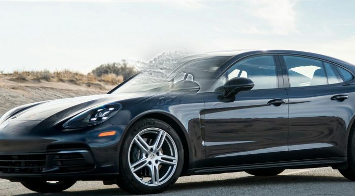 Parbrizul unui Porsche Panamera, spart în timpul unui scandal în cartierul Meteor