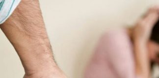 Bărbat din comuna Licurici, acuzat că şi-a agresat soţia, care avea şi un ordin de protecţie împotriva lui