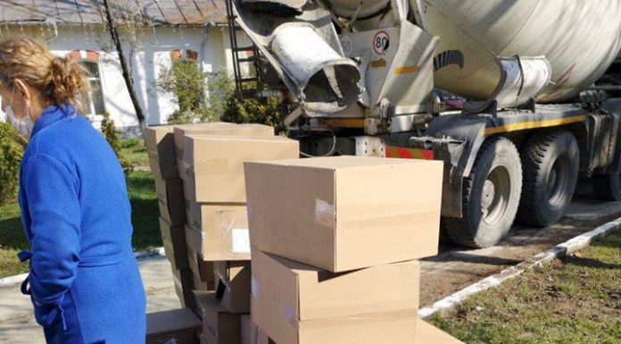 Materiale de protecție, donate la Spitalul Târgu-Cărbunești