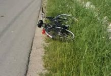 Biciclist rănit într-un accident stupid