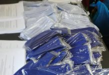 Medicul veterinar din Prigoria oferă gratuit măști de protecție și declarații localnicilor