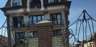 Centre de carantină de trei stele, la Târgu-Jiu! Hotelul Anna Junior și Rais, pline de carantinați și cu jandarmi la ușă