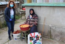 ADER a oferit pachete cu alimente la 45 de vârstnici din Drăguțești