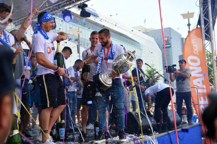 95373204_704629393433800_1826350901783166976_n