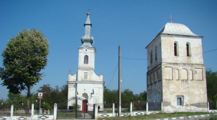 Cinci familii din Florești-Mehedinți, izolate la domiciliu pentru că lucrează la Tricotaje