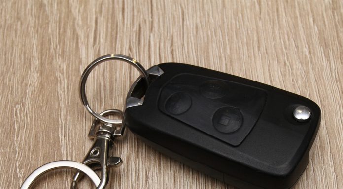 Pentru cine poti comanda brelocuri personalizate cu poza?