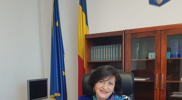 Elvira Șarapatin: ,,Și, noi, parlamentarii suntem în izolare la domiciliu dar, votăm și participăm la ședințe on-line!”