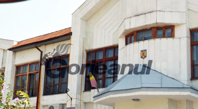 Tânărul acuzat că și-a lovit soția a cerut eliberarea