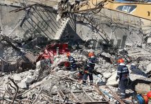 Muncitori prinși sub un turn de 60 de metri prăbușit la fosta mină Uricani!