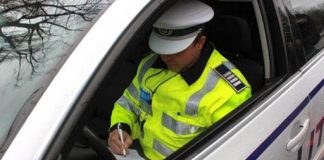 Tânăr din Scoarța, prins la volan cu permisul suspendat