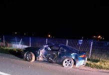 Patru tineri răniţi, după ce o mașină a intrat într-un stâlp, pe centura de ocolire a municipiului Târgu-Jiu