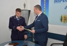 Închisoare cu suspendare şi muncă la primărie, pentru bărbatul care i-a oferit șpagă unui polițist din Novaci