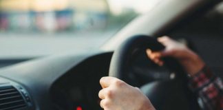 Minor prins la volan