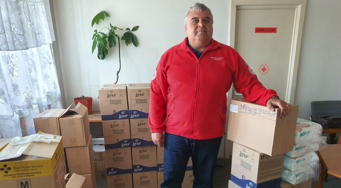 Crucea Roșie Gorj a donat cornuri cu ciocolată centrelor DGASPC, ISU și carantinaților
