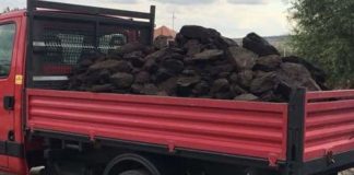 Patru tone de cărbune, confiscate de polițiști