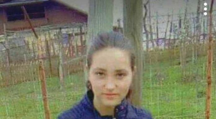 Adolescentă de 14 ani, căutată de polițiști! Fata locuia într-un centru de plasament, cu bebelușul ei de trei luni