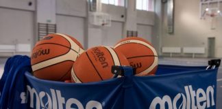 Sezoane îngheţate la baschet şi handbal