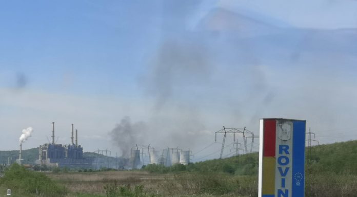 Foto: Incendiu lângă SE Rovinari!