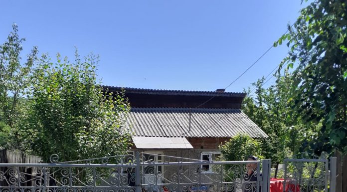 A apelat la polițiști pentru a-și vedea copilul răpit de mamă!