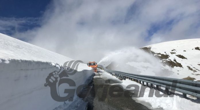 Peste 7.000 de tone de material antiderapant, împrăștiate de drumari