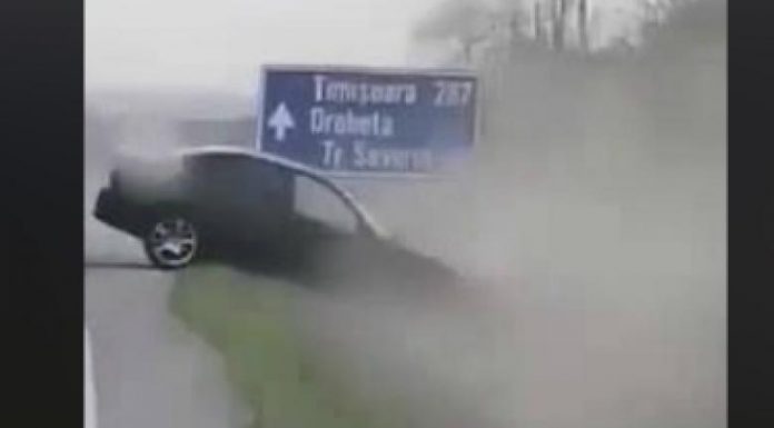Video: Accident în direct, rovinărean la volan!