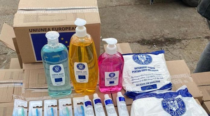 Sprijin pentru familiile defavorizate. Pachete cu produse alimentare și de igienă!