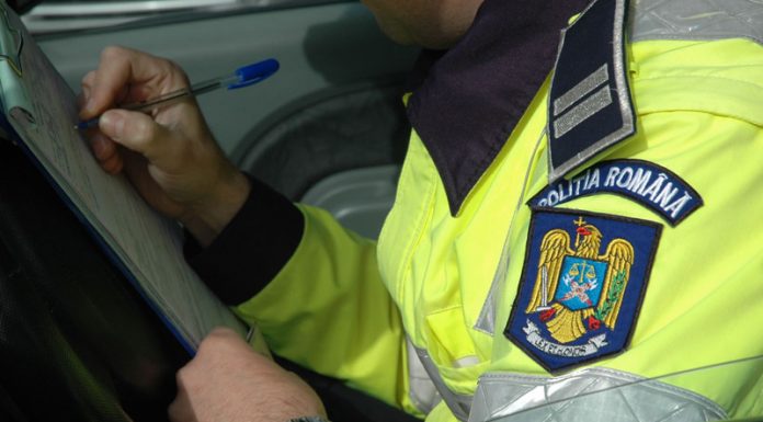 Gălățean prins de polițiști fără permis la Sadu