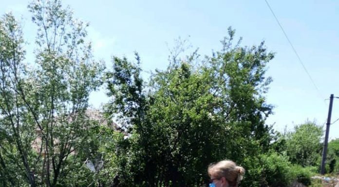 Au aruncat gunoaiele lângă calea ferată. Amenzi!