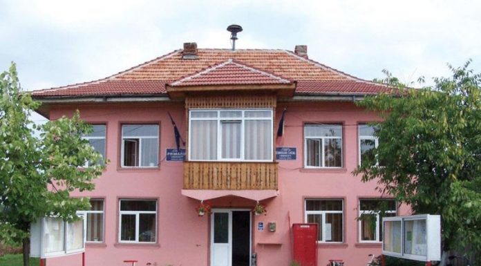 O primărie angajează electrician