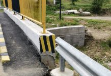 Foto: Podul penal de la Andreeștii de Vladimir s-a rupt!