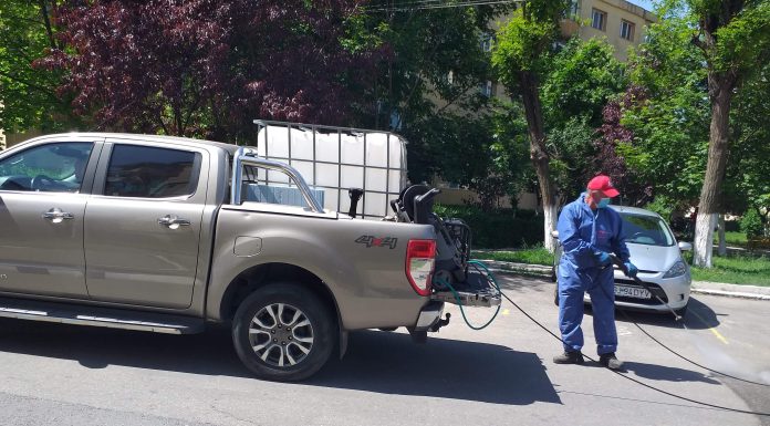 INSP nu recomandă pulverizarea chimică a trotuarelor şi străzilor! În Gorj s-au dat milioane pe astfel de proceduri