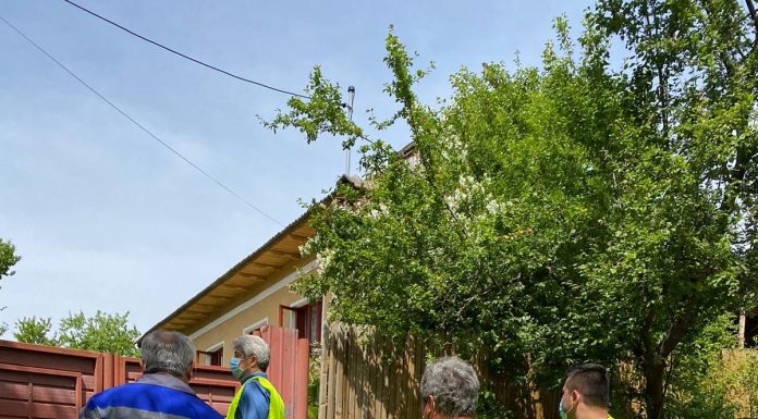 Localnici din Scoarța, ajutați cu apă în vreme de secetă!