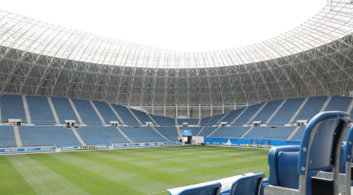 Momente de reculegere pentru victimele COVID-19. Fanii se aud doar ,,la boxe”