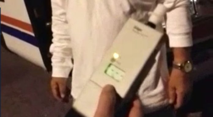 Tânărul cu permisul suspendat pentru consum de alcool, prins din nou beat în trafic, a fost eliberat