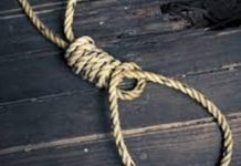 O femeie de 49 de ani din Săcelu s-a spânzurat! A fost găsită de o vecină