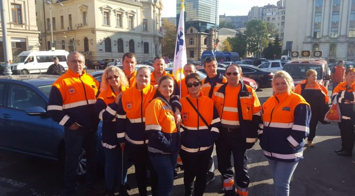 Protest, timp de două ore, la Ambulanța Gorj!