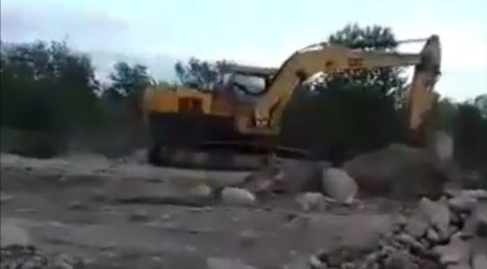 VIDEO: Balastiera lui Capotă, poluează râul Blahnița! Garda de Mediu face iar control