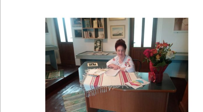 FOTO: Angajații Primăriei Țânțăreni, la serviciu în port tradițional