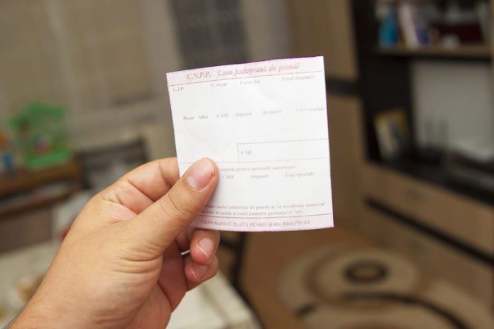 Cuponul de pensie, la un click distanță