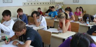 Învățământul românesc pe toboganul mediocrității și…mai mult decât atât