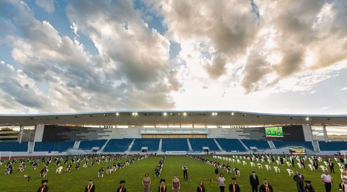 Festivitate de absolvire și la Turceni. Tot pe stadion!