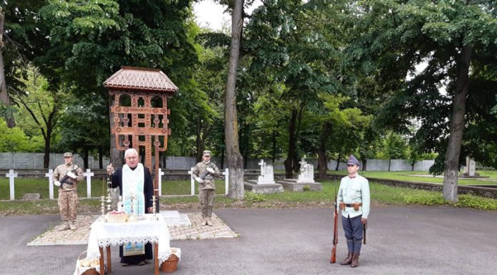 REZERVIȘTII GORJENI AU ADUS UN PIOS OMAGIU EROILOR NEAMULUI