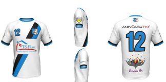 Noile tricouri, scoase la vânzare