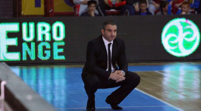 Constantinides s-a întors!