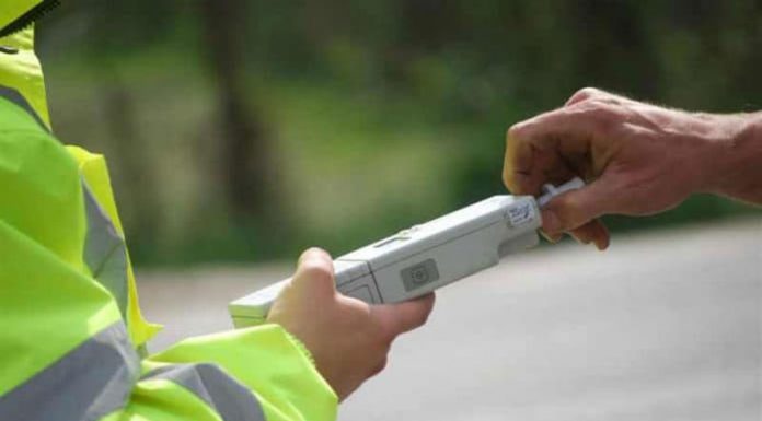 Încă un șofer prins băut la volan