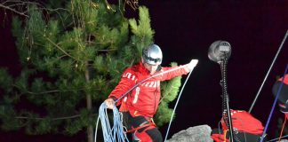 Turist, preluat de salvamontiști din masivul Parâng și transportat la spital
